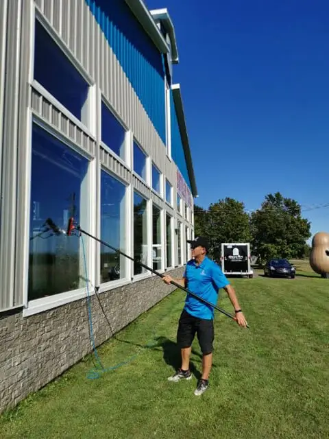 Insulation contractor Winnipeg, Glass Act Window Cleaning