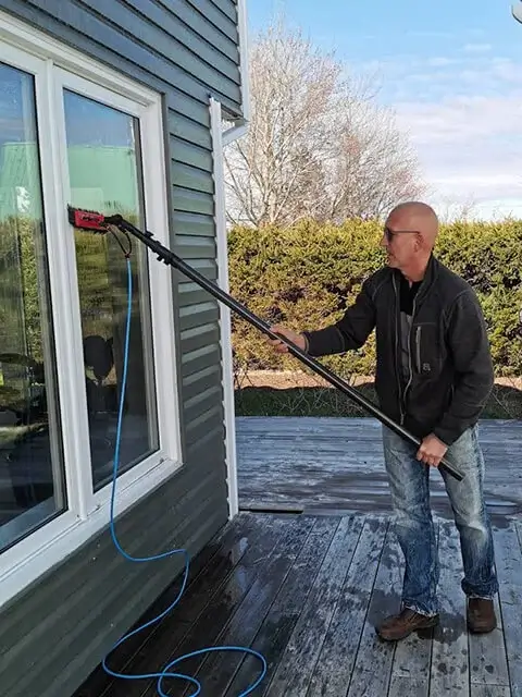 Insulation services Winnipeg, Glass Act Window Cleaning